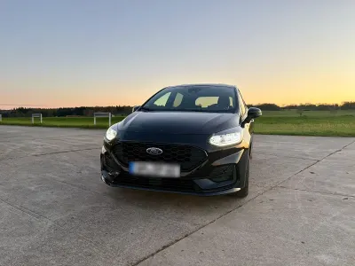Używany Ford Fiesta ST-Line 125 KM (91 kW) 2023 Czarny Hatchback