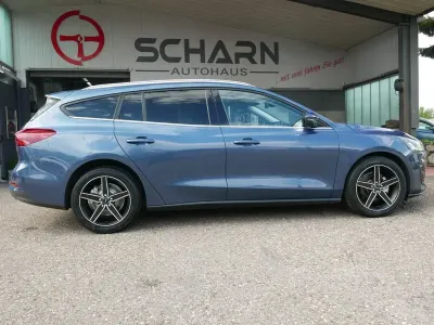 Gebraucht Ford Focus Titanium X 116 PS (85 kW) 2023 Blau Limousine