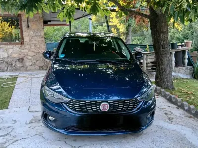 Gebraucht Fiat Tipo 95 PS (69 kW) 2016 Blau Kombi
