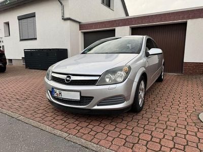 Opel Astra GTC
