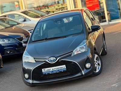 Gebraucht Toyota Yaris Hybrid Edition-S 101 PS (74 kW) 2017 Grau Kleinwagen