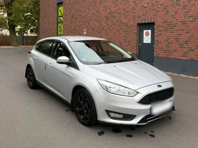 Gebraucht Ford Focus 150 PS (110 kW) 2018 Silber Limousine