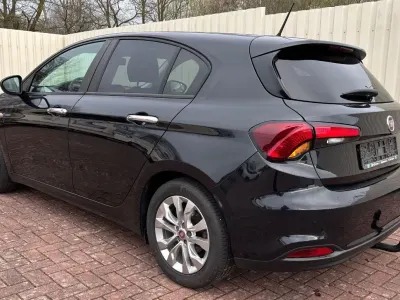 Gebraucht Fiat Tipo 120 PS (88 kW) 2019 Schwarz Limousine