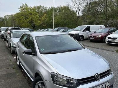 Grau Gebraucht 2010 VW Polo Trendline Kleinwagen | 4.499 € (Etwas zu teuer)