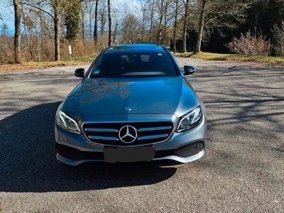 gebraucht Mercedes E220 d T Autom.- Avantgarde Night Packet