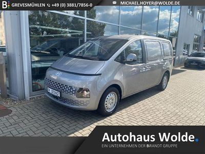 Gebraucht Hyundai Staria Trend 224 PS (164 kW) 2024 Silber Van / Kleinbus