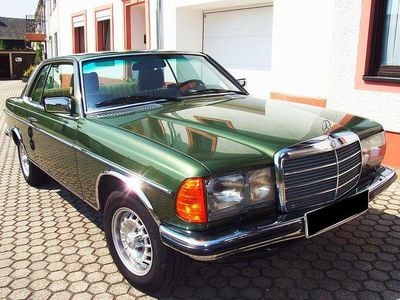 Gebraucht Mercedes 280 185 PS (136 kW) 1978 Grün Coupé