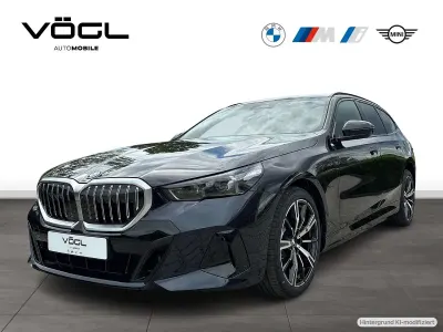 Neu BMW 530e M Sport 299 PS (219 kW) 2026 Schwarz Kombi