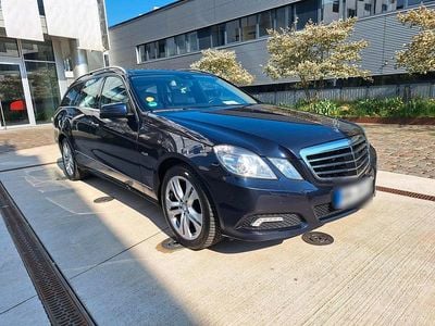 Usata Mercedes E350 231 CV (169 kW) 2010 Blu Station wagon