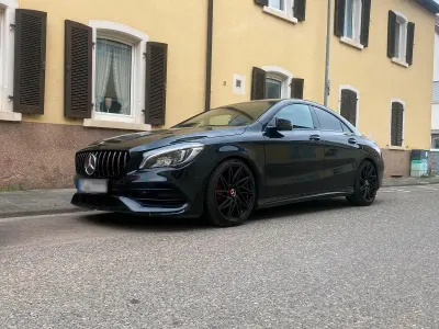 Gebraucht Mercedes CLA250 AMG 215 PS (158 kW) 2018 Schwarz Coupé