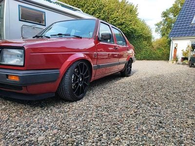 Rot Gebraucht 1990 VW Jetta Limousine | 9.999 €