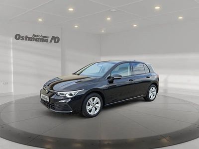 Käytetty VW Golf VIII Life 131 HP (96 kW) 2023 Musta Sedan