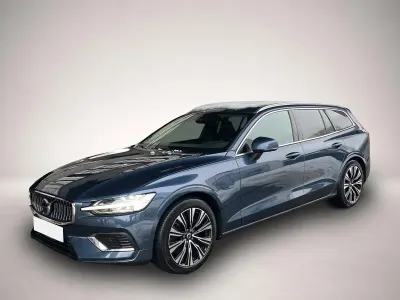 Gebraucht Volvo V60 Plus 455 PS (334 kW) 2022 Manufacturer Kombi