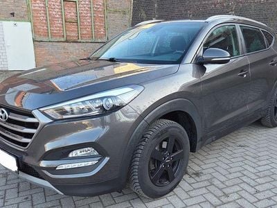 Gebraucht Hyundai Tucson Advantage 132 PS (97 kW) 2016 Grau SUV
