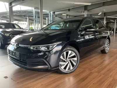 Gebraucht VW Golf VIII Sport 150 PS (110 kW) 2022 Deep black perleffekt Kleinwagen