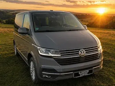 Gebraucht VW Multivan 150 PS (110 kW) 2021 Grau Van / Kleinbus