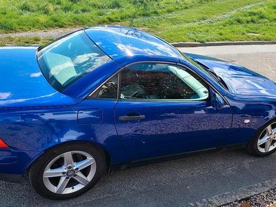 Gebraucht Mercedes SLK230 194 PS (142 kW) 1998 Blau Cabrio