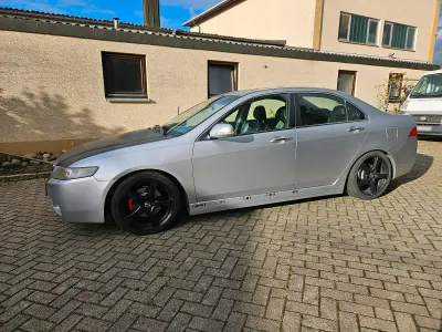 Gebraucht Honda Accord Executive 190 PS (139 kW) 2003 Silber Limousine