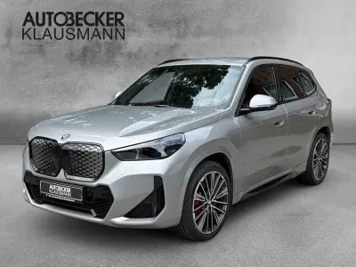 Neu BMW iX1 M Sport 225 kW (306 PS) 2026 Silber SUV