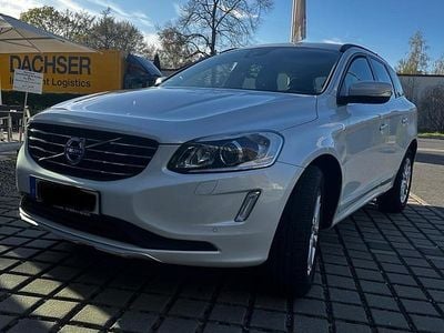 Second-hand Volvo XC60 184 CP (135 kW) 2015 Alb SUV