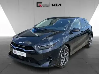 Gebraucht Kia Ceed Style 140 PS (102 kW) 2025 Schwarz Kleinwagen