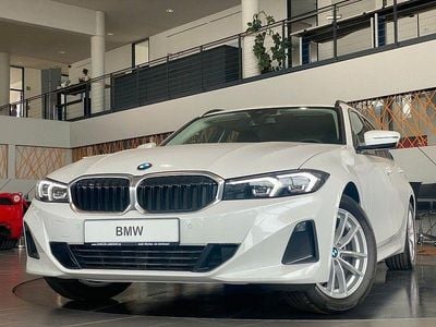 Gebraucht BMW 318 150 PS (110 kW) 2023 Weiß Kombi