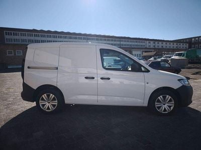 Usata VW Caddy Basis 102 CV (75 kW) 2021 Bianco Monovolume