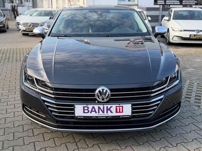 Gebraucht VW Arteon Elegance 150 PS (110 kW) 2017 Mangangrau metallic Kleinwagen