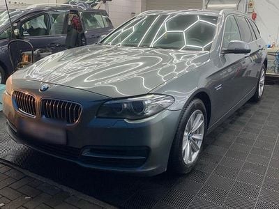 Grau Gebraucht 2013 BMW 520 Kombi | 7.500 € (Guter Preis)