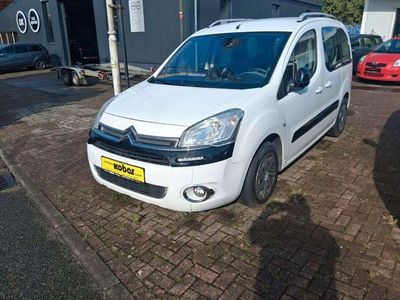 Weiß Gebraucht 2013 Citroën Berlingo SELECTION Van / Kleinbus | 8.590 € (Teuer)