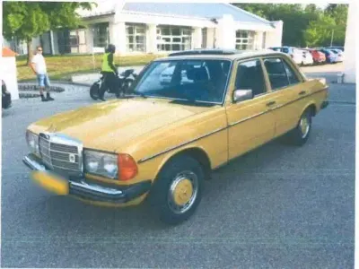 Gebraucht Mercedes 240 74 PS (54 kW) 1979 Gelb Limousine