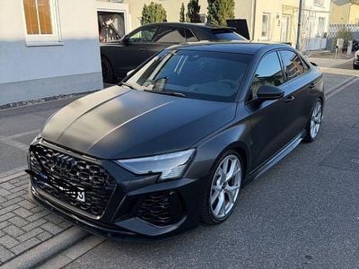 Gebraucht Audi RS3 Ambiente 400 PS (294 kW) 2024 Schwarz Limousine