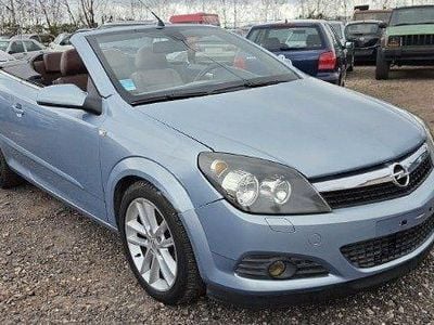 Gebraucht Opel Astra Cabriolet 150 PS (110 kW) 2009 Grau Cabrio