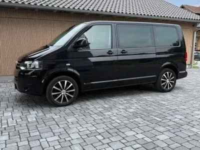 Gebraucht VW Multivan 140 PS (102 kW) 2012 Schwarz Van / Kleinbus