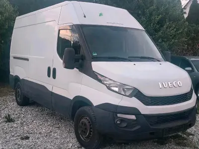 Gebraucht Iveco Daily 130 PS (95 kW) 2014 Weiß Van / Kleinbus