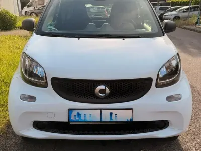 Gebraucht Smart ForTwo Coupé 61 PS (44 kW) 2015 Weiß Coupé