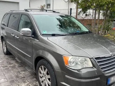 Gebraucht Chrysler Grand Voyager Limited 163 PS (119 kW) 2010 Grau Van / Kleinbus