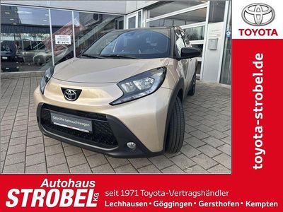 Gebraucht Toyota Aygo X Pulse 72 PS (52 kW) 2024 Ginger beige / night sky black SUV