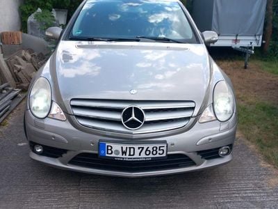 Mercedes R320