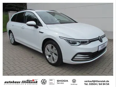 Gebraucht VW Golf VIII Style 150 PS (110 kW) 2022 Weiß Kombi