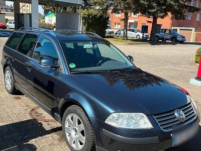 Second-hand VW Passat 130 CP (95 kW) 2004 Albastru Break