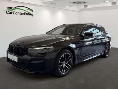 Gebraucht BMW 530 M Sport 292 PS (214 kW) 2022 Sophistograu Kombi
