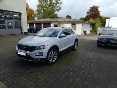Gebraucht VW T-Roc 116 PS (85 kW) 2019 Weiß SUV