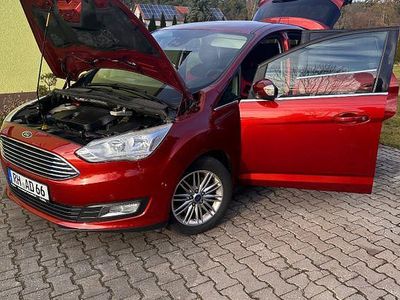 Rot Gebraucht 2015 Ford C-MAX Titanium Van / Kleinbus | 10.999 € (Etwas zu teuer)