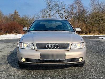Gebraucht Audi A4 101 PS (74 kW) 1999 Gold Limousine