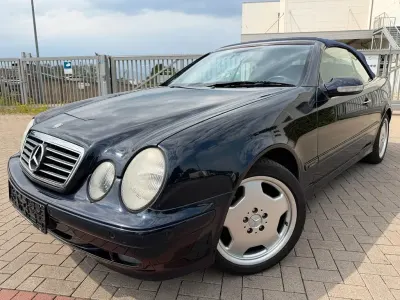 Gebraucht Mercedes CLK200 Elegance 163 PS (119 kW) 2002 Blau Cabrio