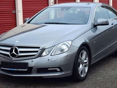 Gebraucht Mercedes E350 292 PS (214 kW) 2010 Silber Coupé