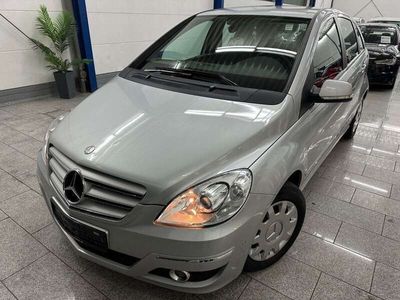 gebraucht Mercedes B180 *AUTOMATIK*75TKM*1-HAND*S-HFT*PTS*TEMP*PARK