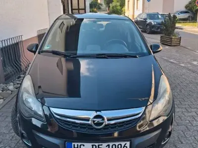 Gebraucht Opel Corsa Edition 95 PS (69 kW) 2013 Schwarz Kleinwagen