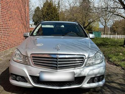 Gebraucht Mercedes C200 136 PS (100 kW) 2011 Silber Kombi